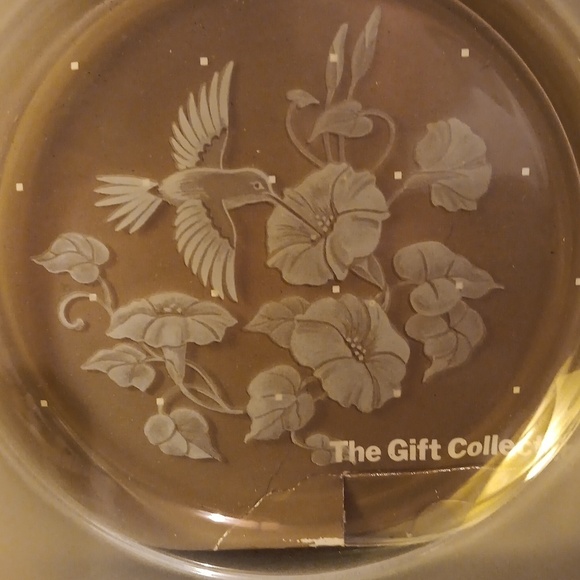 Avon Hummingbird Crystla Dessert Plate set - Picture 4 of 4